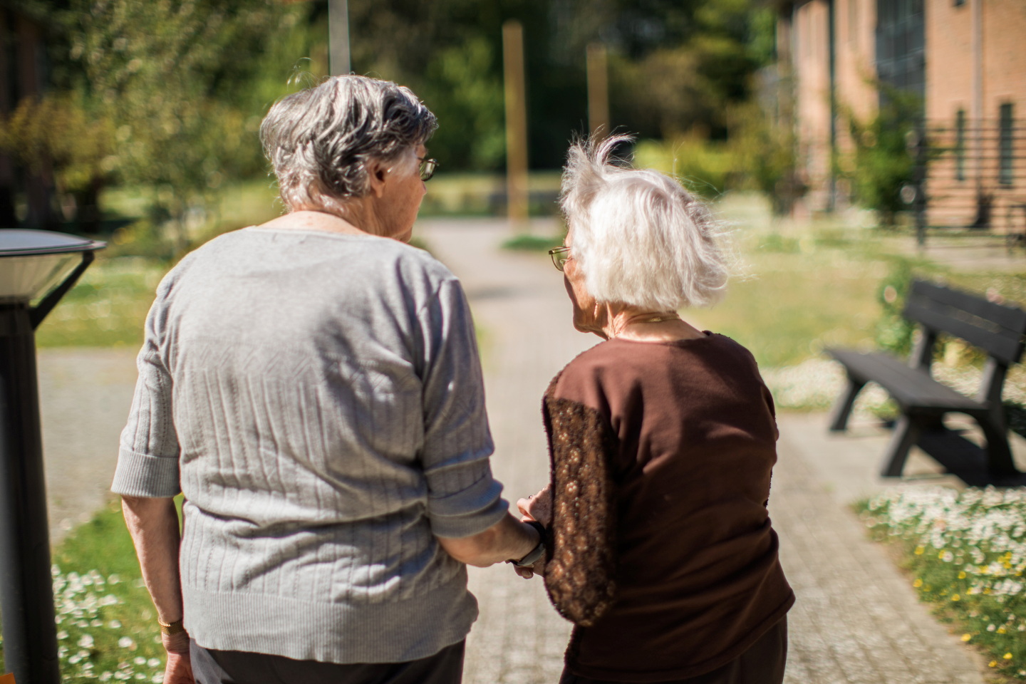 Bemöta anhöriga inom vård och omsorg